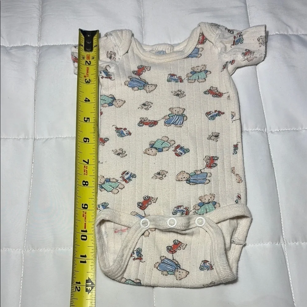Vintage Dundee Cream Teddy Bear Print Infant Newborn Onesie One Piece